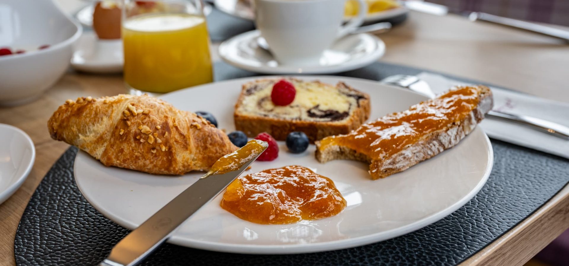 Frühstück Feinschmecker Halpension Meransen Eisacktal Südtirol (12)